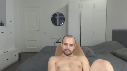 onebestlover online show from February 4, 2:43 pm