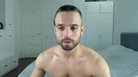 onebestlover online show from September 29, 1:38 pm