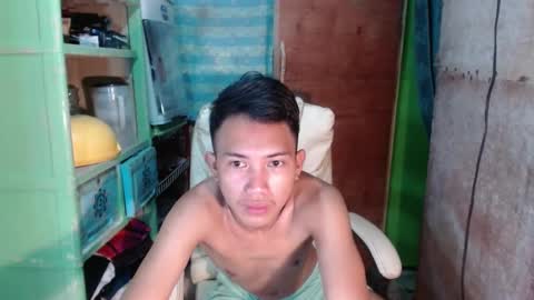 Wyn Will serve you and be your slave online show from December 29, 6:45 am