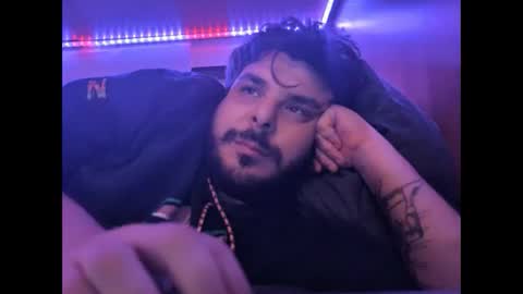 onecrew1 online show from October 16, 5:14 pm