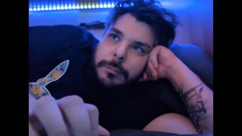 onecrew1 online show from January 6, 1:48 pm