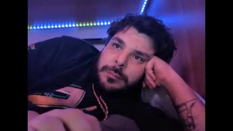 onecrew1 online show from February 19, 8:05 pm