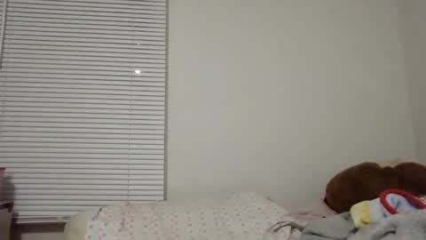 Snapshot of onedaffodil84 chatting on February 7, 5:52 am Pixie online show from February 7, 5:52 am