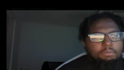 Snapshot of onegenerativestudio chatting on November 29, 6:27 am Friday and the Guys online show from November 29, 6:27 am