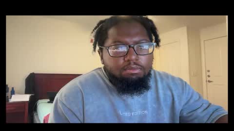 Snapshot of onegenerativestudio chatting on December 3, 6:28 pm Friday and the Guys online show from December 3, 6:28 pm