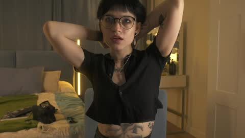 Snapshot of oneidahalla chatting on March 31, 7:03 pm ameli ameli a a a ameli Amelia online show from March 31, 7:03 pm