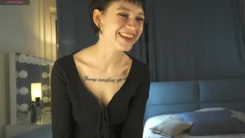 Snapshot of oneidahalla chatting on April 2, 7:22 pm ameli ameli a a a ameli Amelia online show from April 2, 7:22 pm