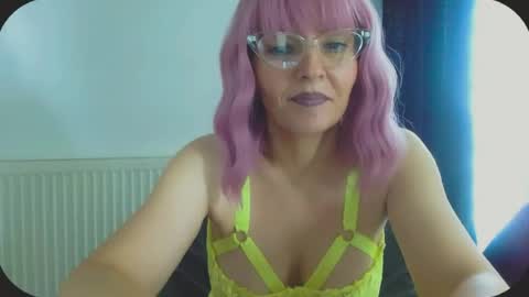 Snapshot of onemoreblonde chatting on July 28, 10:43 am Nicol online show from July 28, 10:43 am