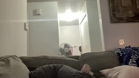 Snapshot of onemoreontherocks chatting on October 5, 4:44 am Onemoreontherocks online show from October 5, 4:44 am