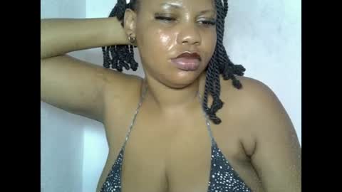 Snapshot of oneofdbestchubbygaloncb chatting on June 21, 5:54 am oneofdbestchubbygaloncb online show from June 21, 5:54 am
