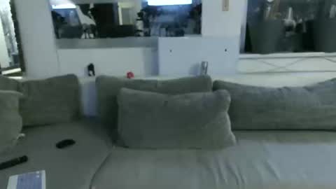 .....mICha..... online show from February 22, 3:32 pm