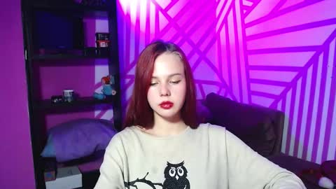 onessandra online show from September 30, 7:35 am