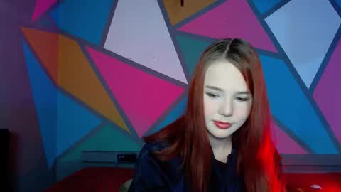 onessandra online show from November 18, 7:02 am