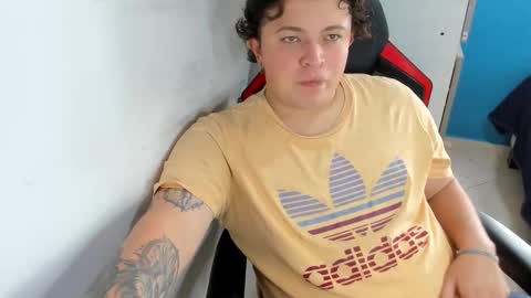 Andres INDEPENDENT MODEL online show from December 5, 5:53 pm