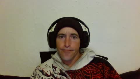 Snapshot of oniyoshiken chatting on April 1, 6:16 pm oniyoshiken online show from April 1, 6:16 pm