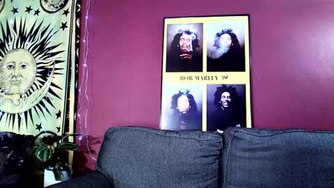 Snapshot of only1jtreasure chatting on February 4, 10:32 am Only1JTreasure online show from February 4, 10:32 am