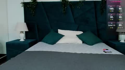 Erick  online show from November 24, 6:07 pm