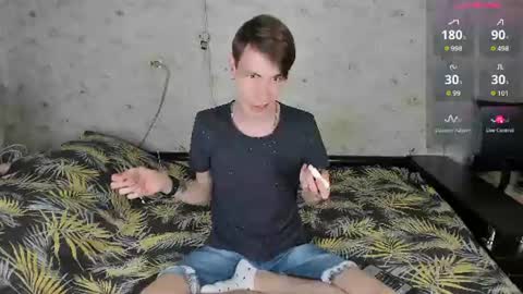 Erick  online show from June 12, 5:45 pm