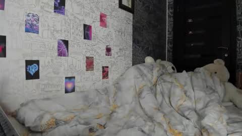 Snapshot of only_iva21 chatting on October 12, 12:15 pm Iva online show from October 12, 12:15 pm