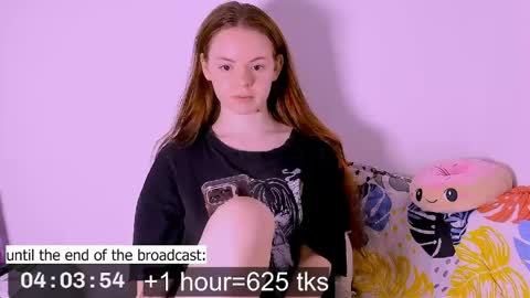 only_sarah1 online show from May 5, 9:45 pm
