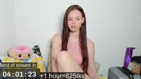 only_sarah1 online show from May 18, 10:04 pm