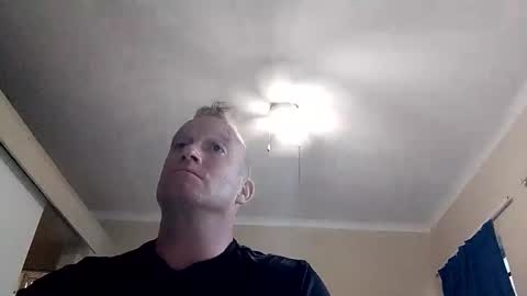 Snapshot of only_you754944 chatting on October 19, 4:35 am For me to know online show from October 19, 4:35 am