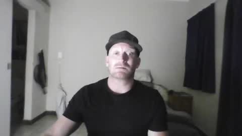 Snapshot of only_you754944 chatting on November 1, 5:04 pm For me to know online show from November 1, 5:04 pm