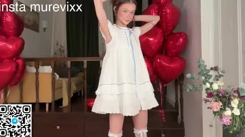 Snapshot of onlykitty_chillhere chatting on February 13, 2:18 am BARBARA online show from February 13, 2:18 am