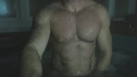 Snapshot of onlylooking4 chatting on March 18, 1:42 am onlylooking4 online show from March 18, 1:42 am