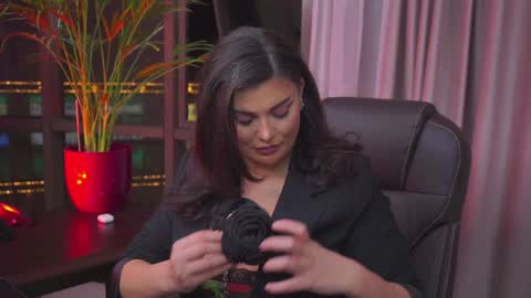 Snapshot of onlynicolle chatting on January 8, 4:44 pm Nicolle online show from January 8, 4:44 pm