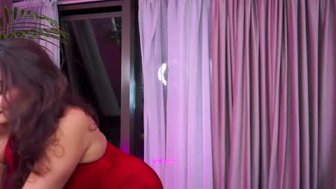 Snapshot of onlynicolle chatting on September 11, 7:47 pm Nicolle online show from September 11, 7:47 pm