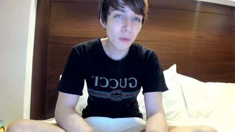 Snapshot of onlysergio chatting on December 20, 1:25 am Sergio online show from December 20, 1:25 am