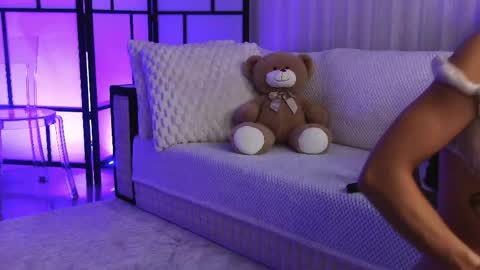 Xandra online show from May 8, 7:46 am