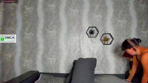 Hi im Natalie im glad to see you here online show from September 30, 5:56 am