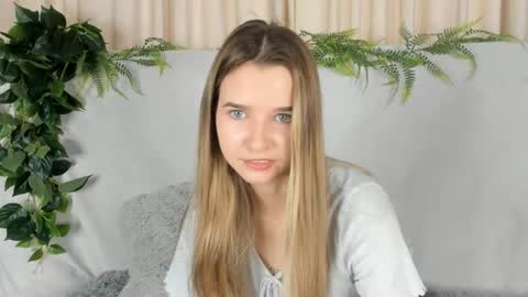 Snapshot of onyxvespera chatting on May 15, 7:04 am onyxvespera online show from May 15, 7:04 am