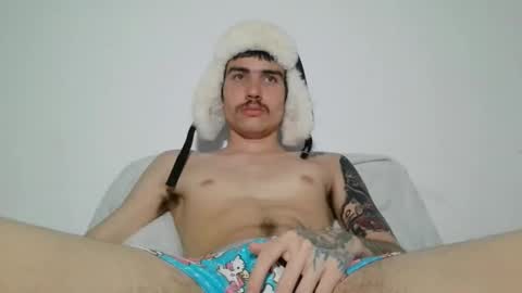 onzas_ online show from February 9, 11:03 am