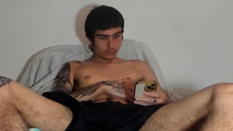 onzas_ online show from March 3, 7:20 pm