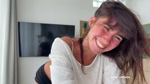Snapshot of oofbabe__ chatting on May 14, 6:42 am Helen online show from May 14, 6:42 am