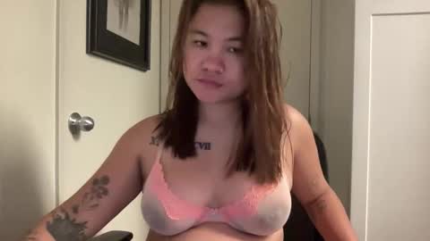 Miss Girly online show from December 19, 8:54 am