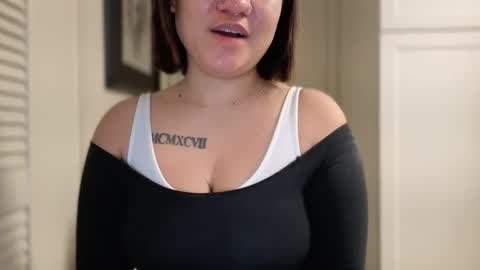 Snapshot of oohhellothere chatting on February 23, 10:56 am Miss Girly online show from February 23, 10:56 am