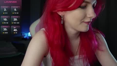 Hannah online show from November 19, 7:14 pm