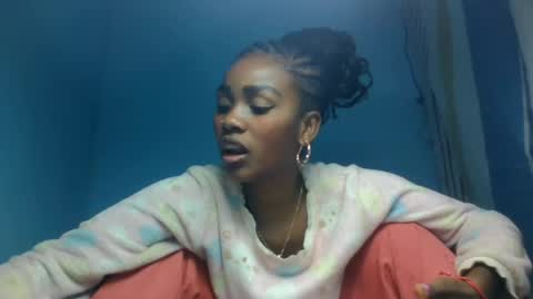 Snapshot of oooorazanasoa chatting on July 10, 5:15 pm oooorazanasoa online show from July 10, 5:15 pm