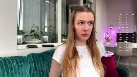 oopssocute online show from June 9, 3:01 pm