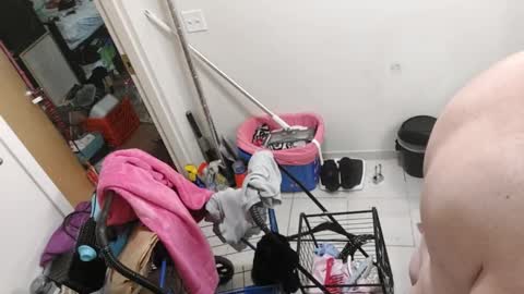 Snapshot of opalockajoe chatting on December 10, 6:44 am TsJojo online show from December 10, 6:44 am