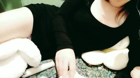 Snapshot of opendaisy chatting on February 2, 1:59 am Daisy online show from February 2, 1:59 am