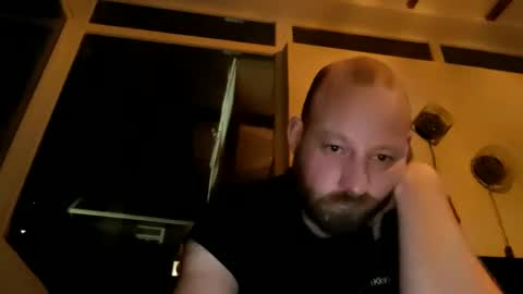 Snapshot of openmindedx8 chatting on December 23, 6:33 am Openminded online show from December 23, 6:33 am