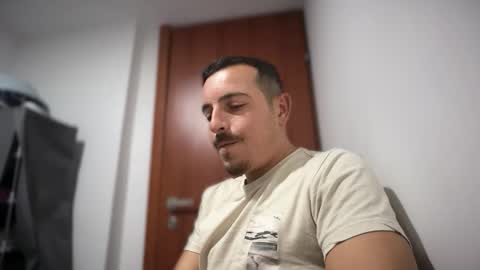 or online show from November 22, 9:25 pm