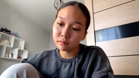 Snapshot of oracowee chatting on September 12, 9:09 am Miha online show from September 12, 9:09 am