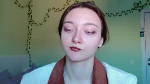 Melani  online show from February 5, 12:10 pm