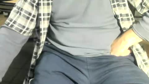 Snapshot of ore_cam chatting on April 10, 12:27 am Ore online show from April 10, 12:27 am